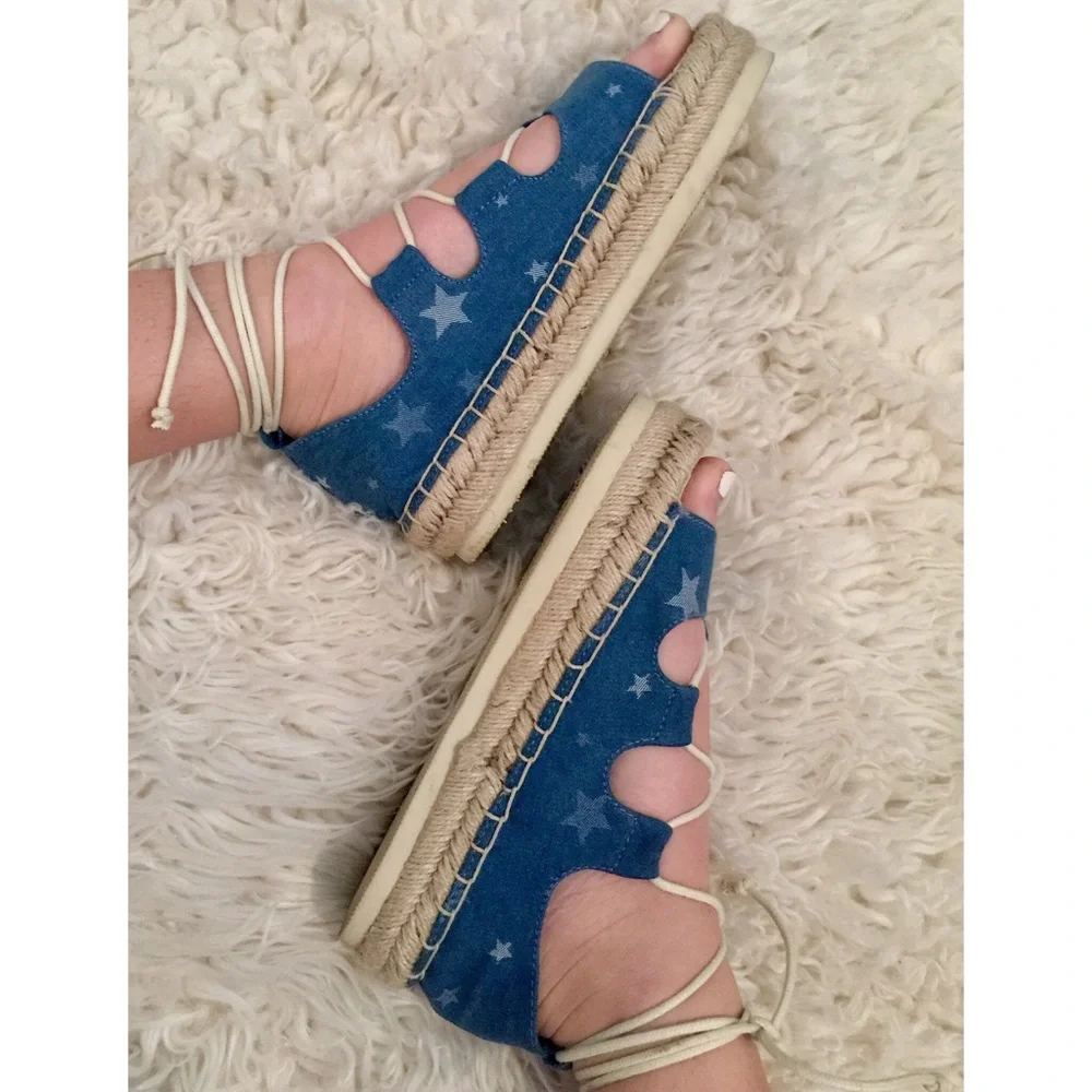 Platform Sandals - Picture 1 of 4